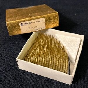 Kenzan Ikebana Flower Arrangement Pin Frog Made in Japan